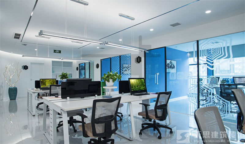 <a href=http://m.dipietrophotography.com/bangonganli/ target=_blank class=infotextkey>合肥辦公室設計</a>如何體現公司的文化及環境的現代性